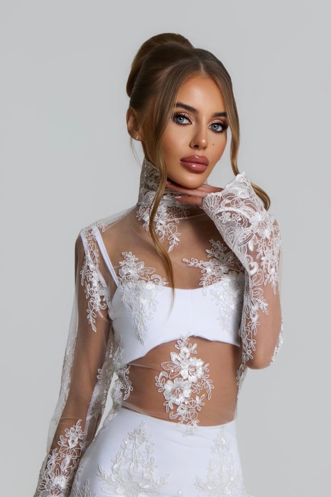 Lola lace mini dress